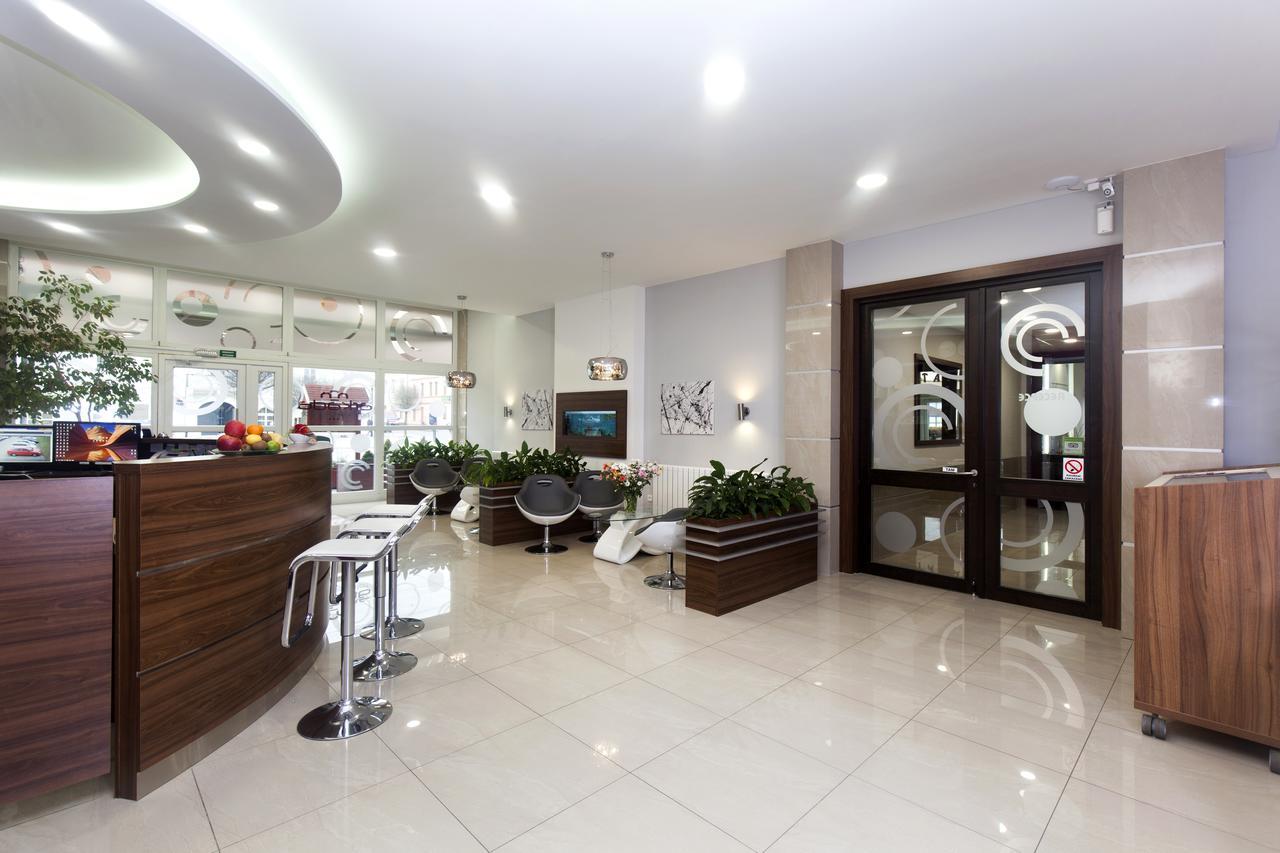 Arkada Hotel 3*